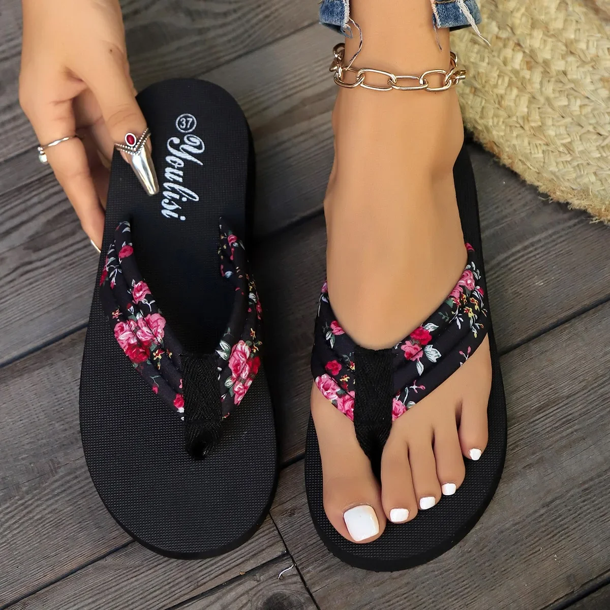 Women Summer Slipper Bohemian Satin Ribbon Female Flip Flop Beach Simple Leisure Ladies Shoes Sandal Chaussure Fem fashion new