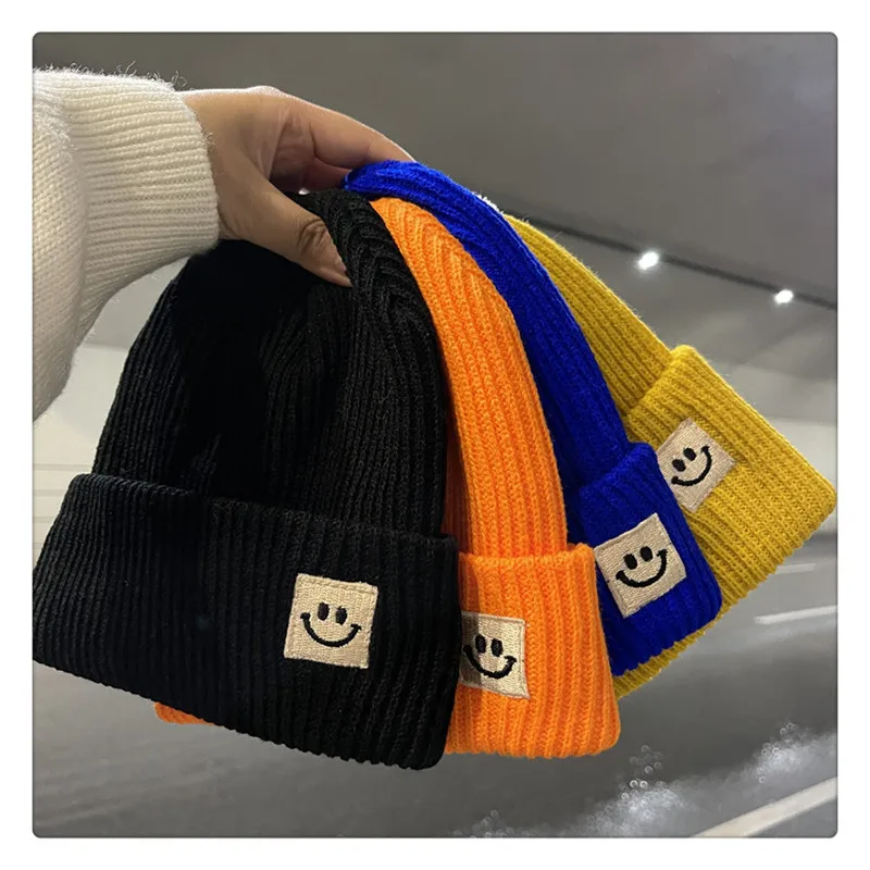 

Smiling Face Knitted Hat Women's Winter Solid Outdoor Woolen Men and Women Hat Warm Cap Couple's Cold Caps