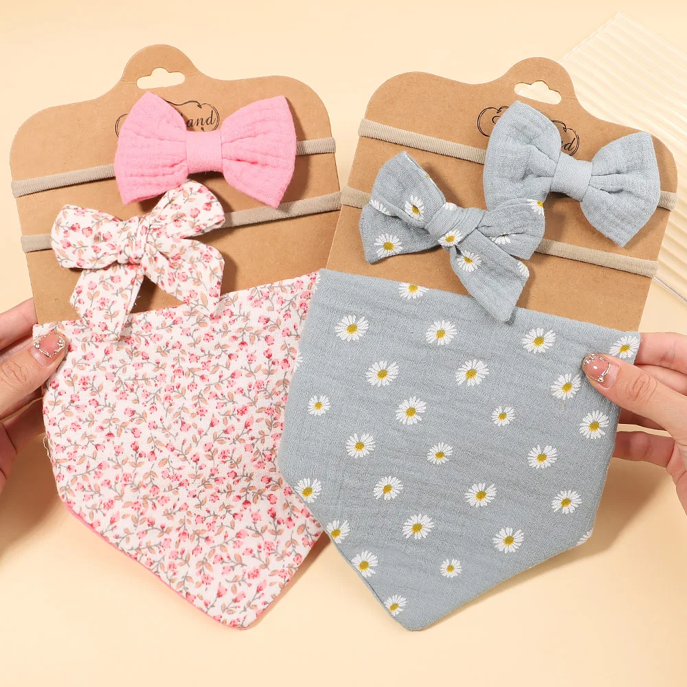 3Pcs Baby Bib Bow Headband Set Cute Muslin Cotton Adjustable Button Triangle Saliva Towel Print Infant Girl Feeding Burp Cloth 3pcs set cute hair pins for girl 3 12 years old star clips heart shape hairpins alloy pentagram triangle water droplet rectangle