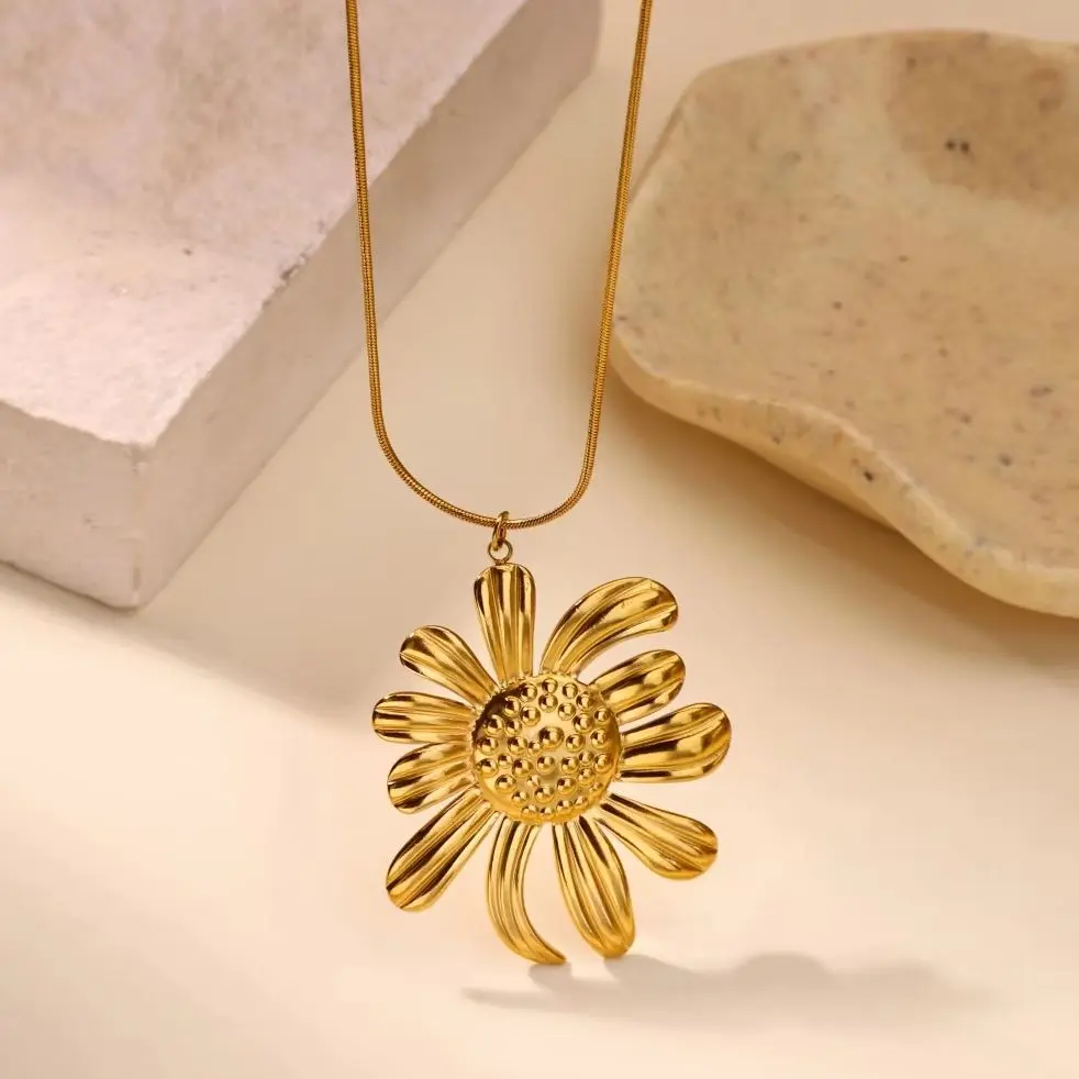 Classic Sunflower Pendant Necklace Stainless Steel Gold Color Flower
