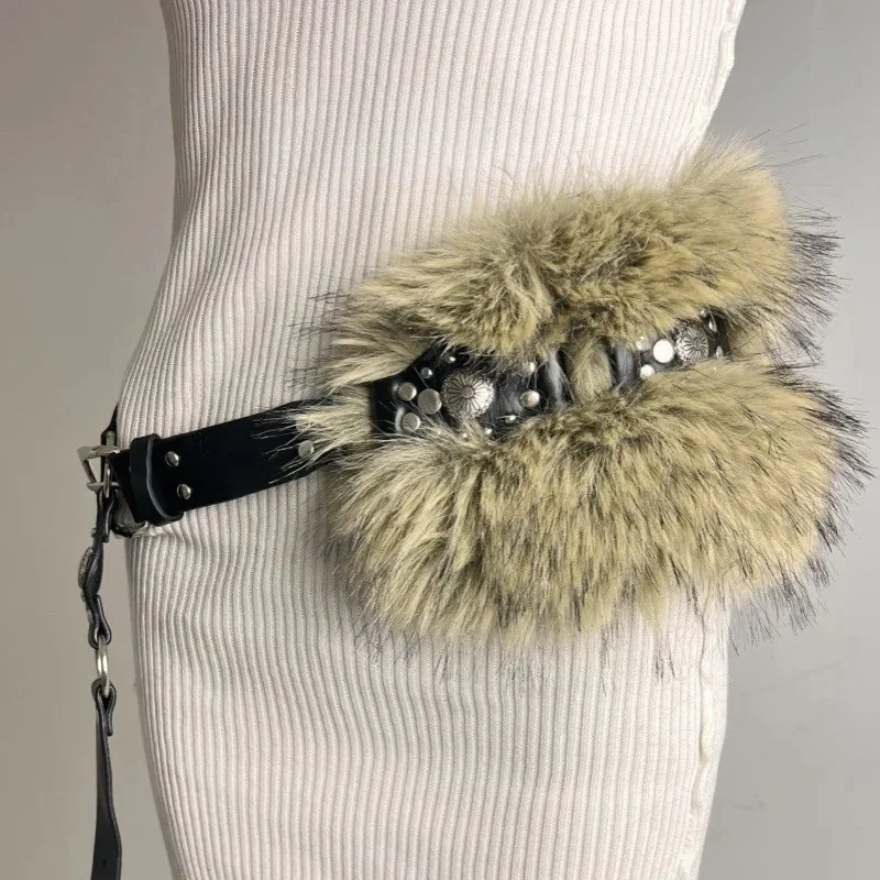 Vintage belt silver rivet fur