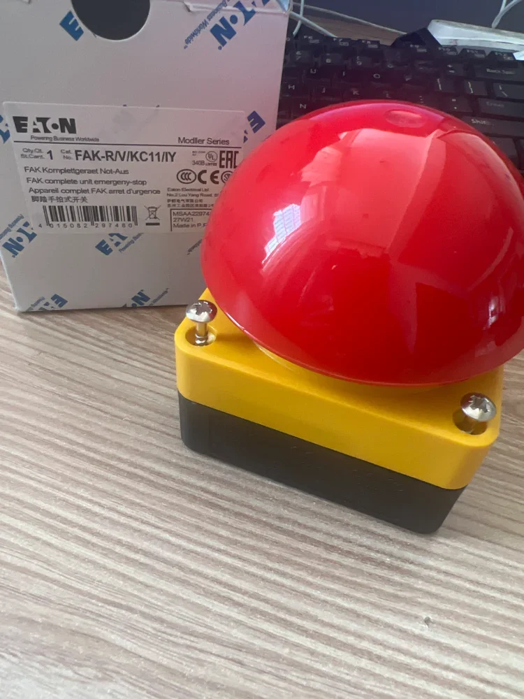 

1 шт. Новый EATON MOELLER FAK-R/V/KC11/IY Switch Быстрая доставка