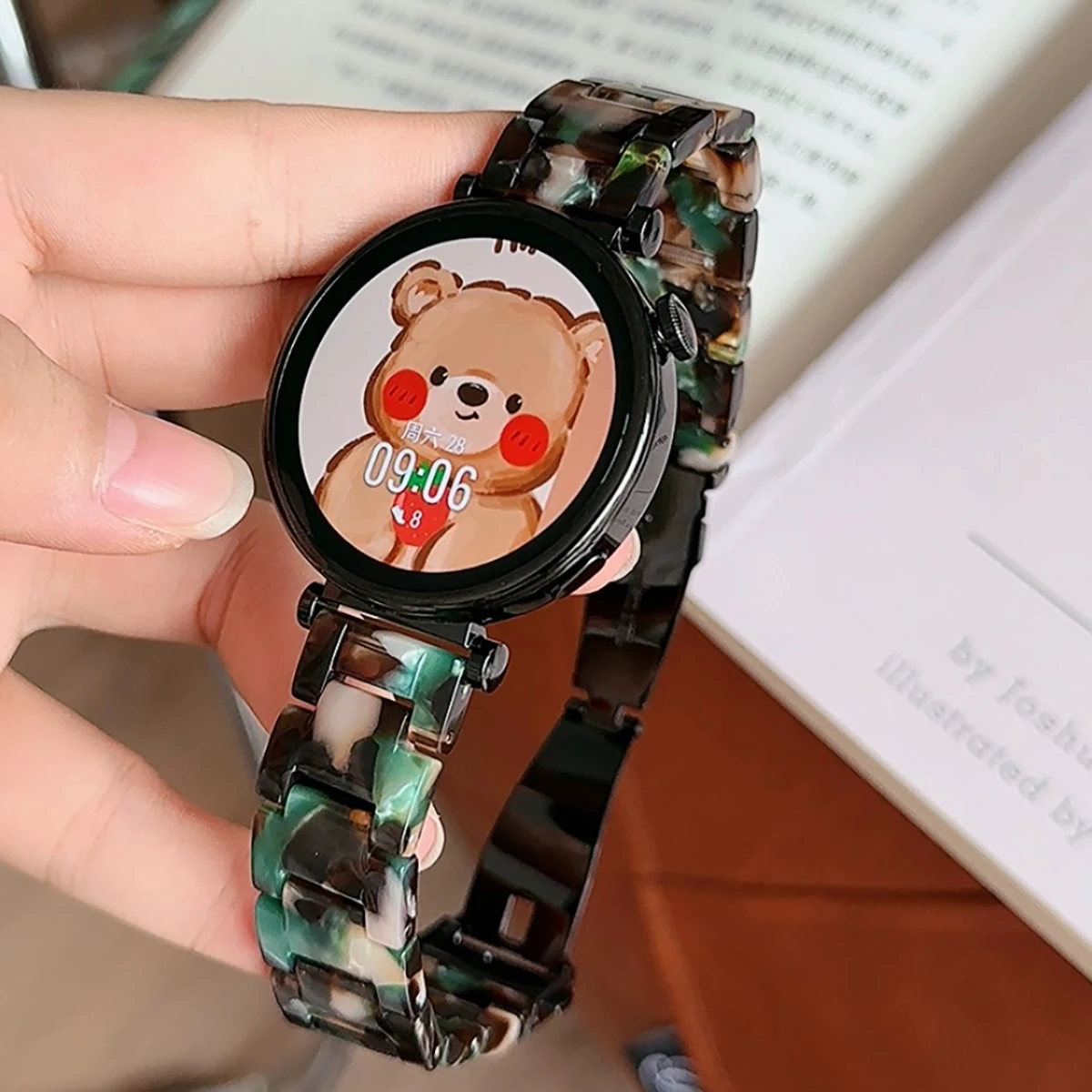 Universal 18mm Women's Resin Watch Strap - Trendy Design