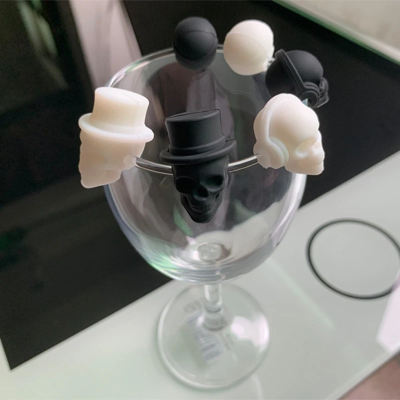 6pcs Silicone Red Wine Glass Marker Creative Skull Marker Charm Drinking Glass Identification Cup Labels Tag Signs For Party