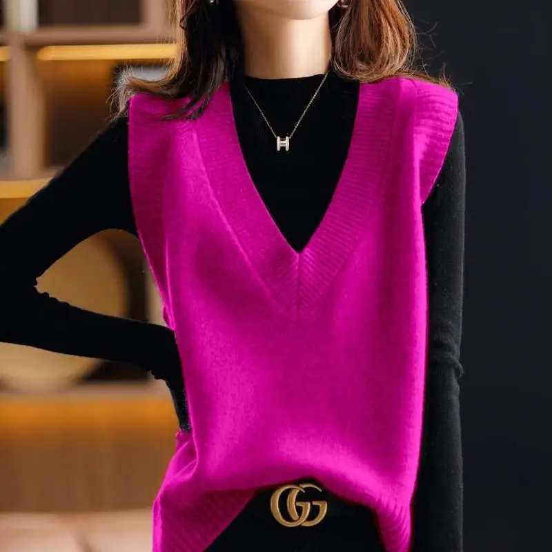 

High-quality Simple V-neck Vest Women Spring and Autumn New Folded Sleeveless Top Loose Sweater Vest