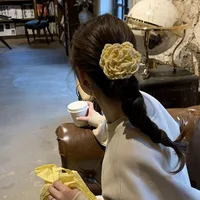 Women's Hair Claw Clip Checkered Yellow Rose Exquisite Grab Clip Hair Grab High End Korean Hair Accessory Flower Head Accessory - Image 4