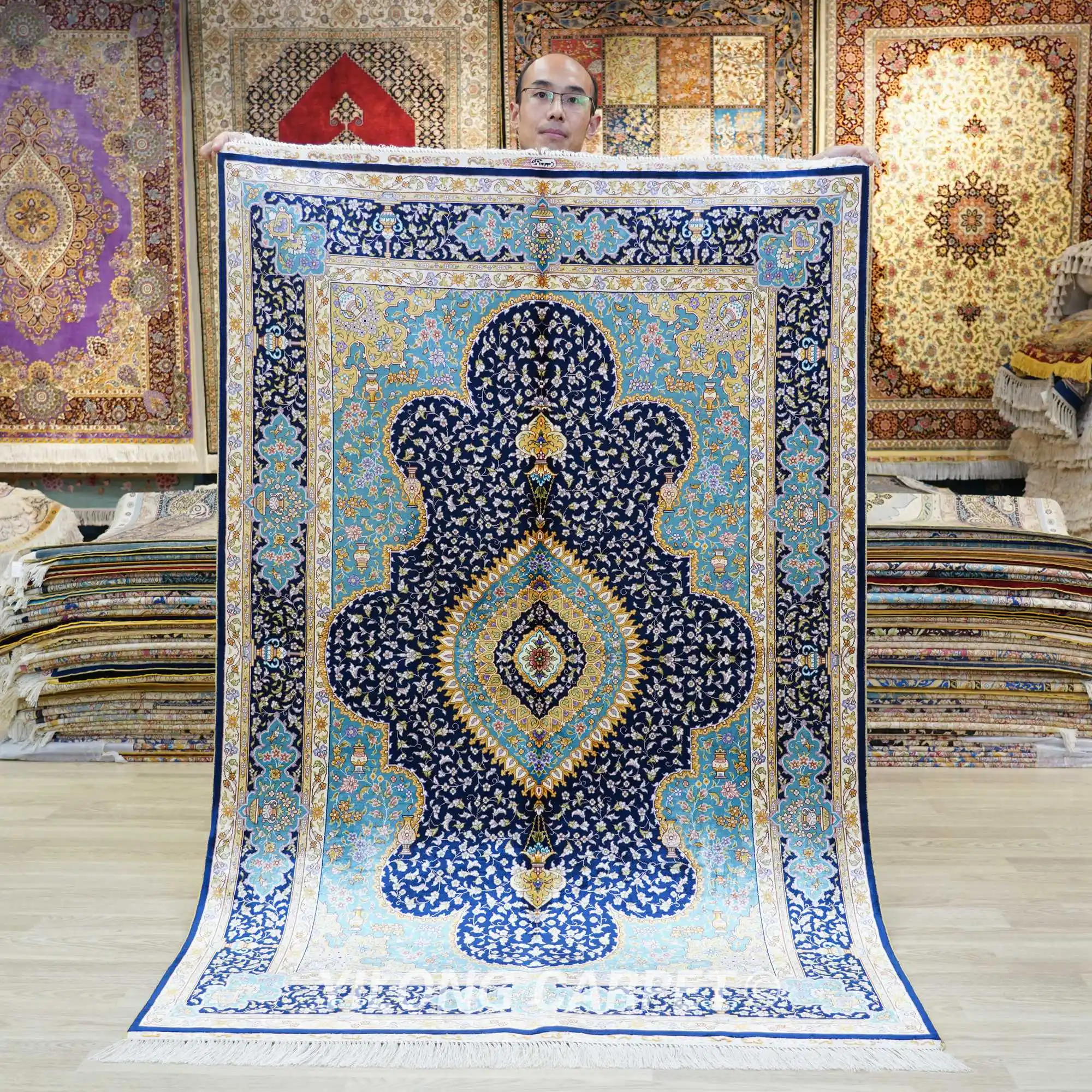

4 'x 6' Шелковый коврик ручной работы, низкий ворс, Восточный экологически чистый ковер (ZQG676A)