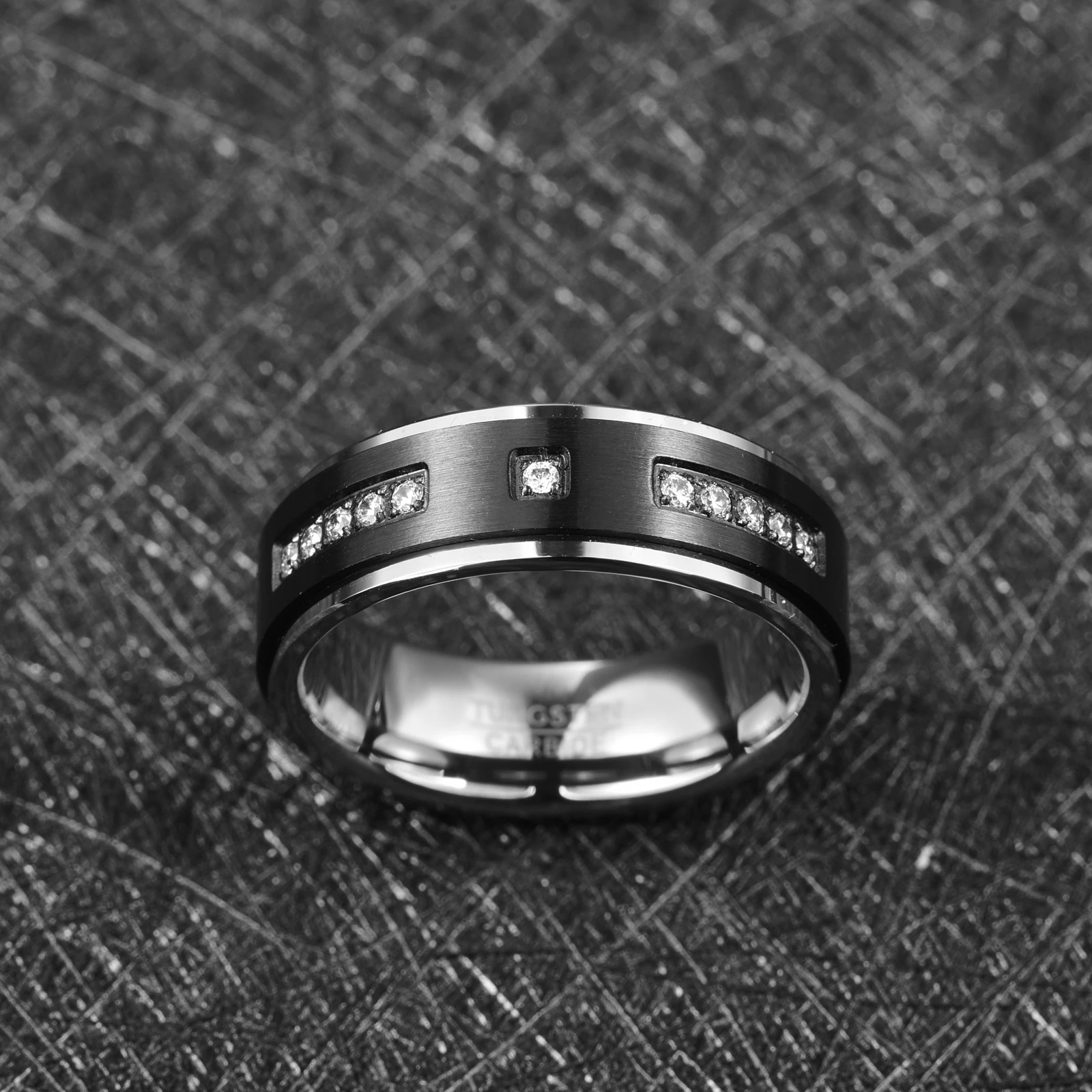 8mm Electroplated Black Finish Zircon Men Tungsten Carbide Wedding Rings Polished Comfort Fit Carbon Firber Men Rings Gift