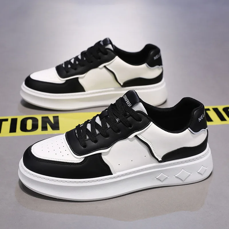 حذاء رياضي جلد طبيعي فاخر أبيض