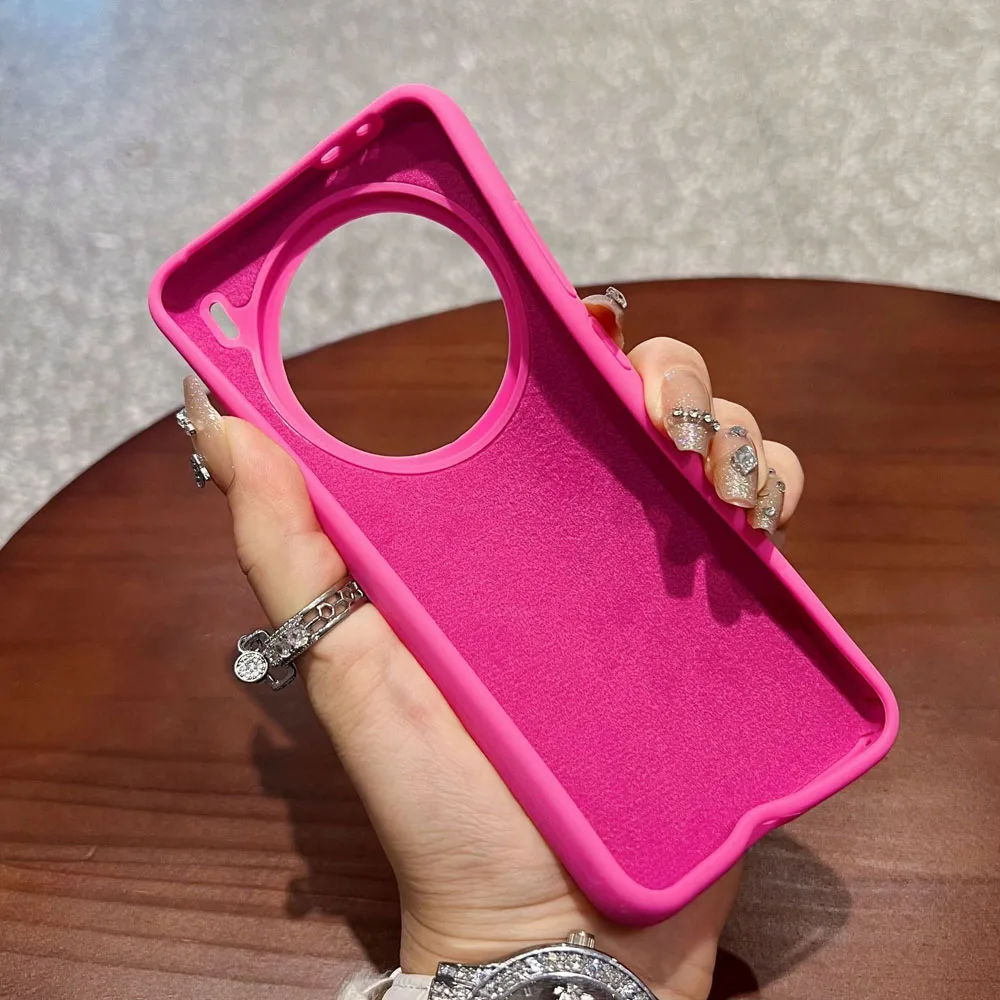 Slim Soft Liquid Silicone Shockproof Bumper Cover with Smooth Microfiber Fleece Lining
