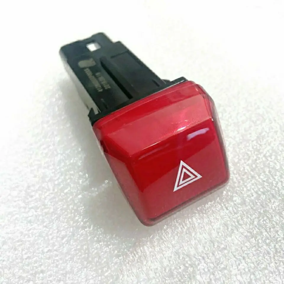 

Applicable to Great Wall Fengjun 3 Feng5 European Edition Emergency light switch double flash on/off alarm button four flashing