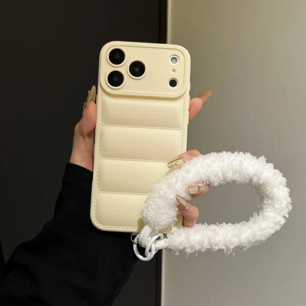 Luxury and Fashionable Plush Wristband - Winter Protective Cover