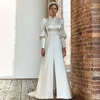 Muslim Ivory A-line Wedding Dresses O-Neck Floor Length Applique Lace Full Draped Pleat Tulle Brideing Dresses robe de mariée 1