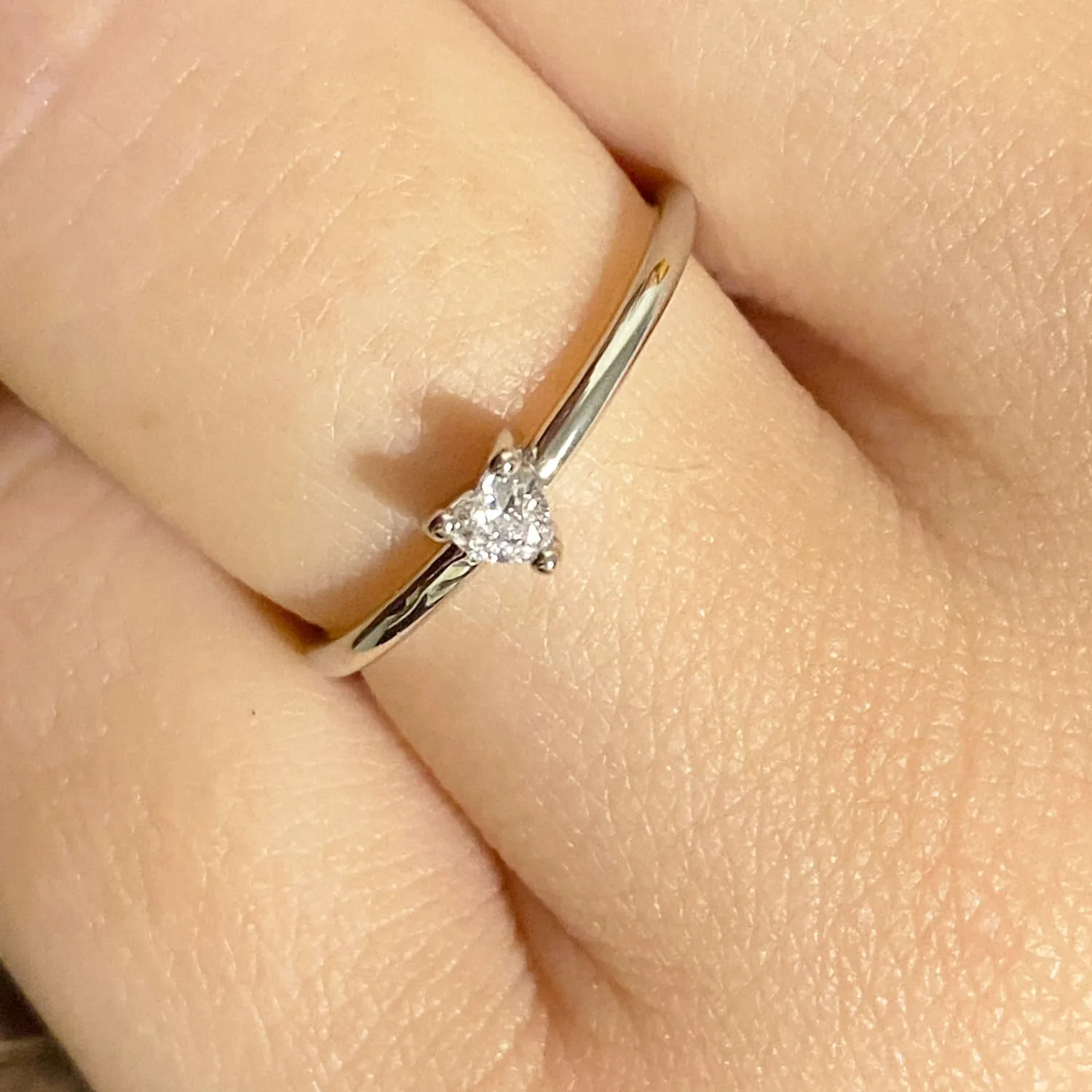 Doppelte faire Herzringe für Frauen, minimalistischer süßer Zirkonia, 3-farbig, dünner, zierlicher Fingerring, Party-Geschenk, Modeschmuck, KBR014 – Detail 2