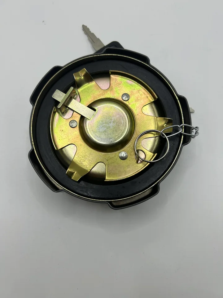 Tさん専用 WG9925550003 Fuel Tank Cap With Lock For CNHTC Sinotruk HOWO