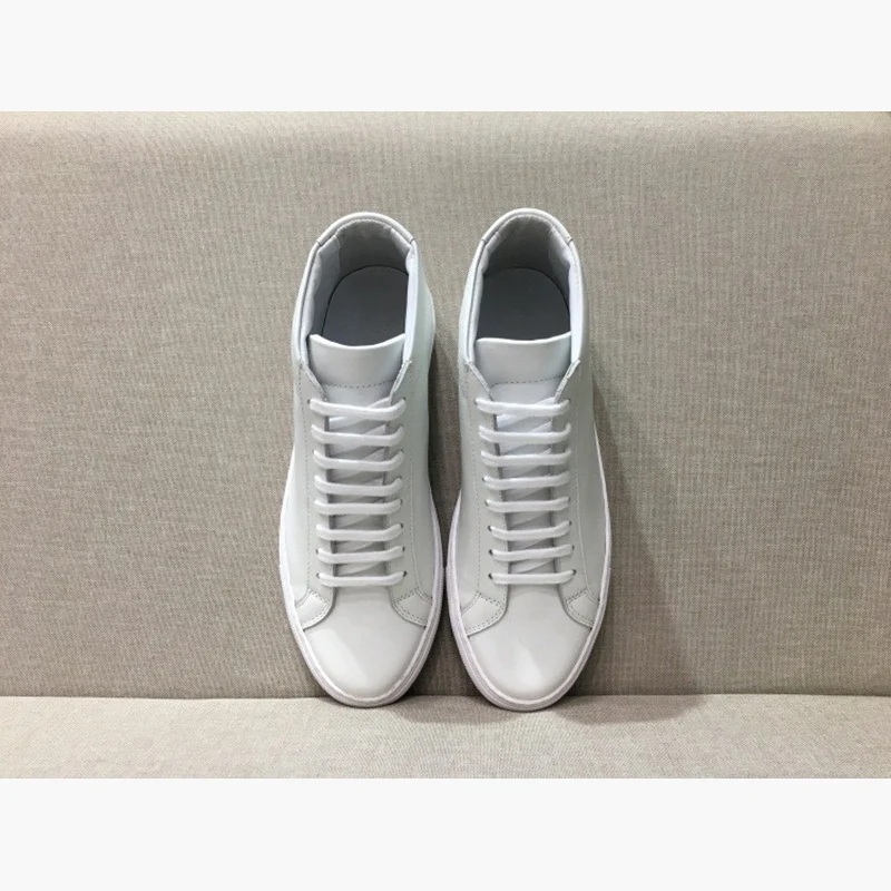 Minimalist White Sneakers - White vs Gum Sole : r/Sneakers