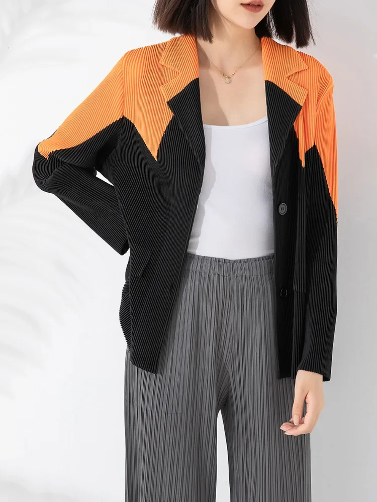 Miyake Casual Suit Jacket Women's Autumn New High-end 2023 New Contrast Color Lapel Single-breasted Pleated Temperament Top