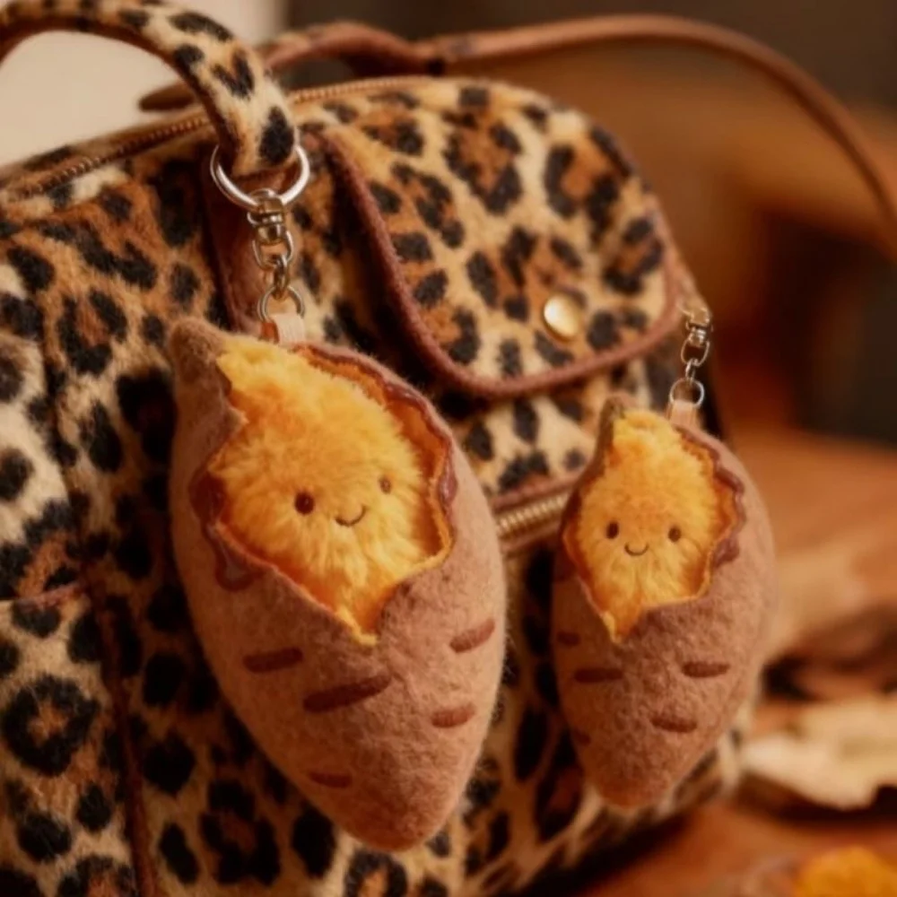 Llavero de peluche decorativo para bolso y mochila