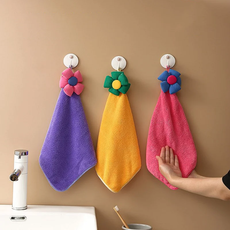 Рисунок 3 - Милые полотенца для рук с подвесными петлями