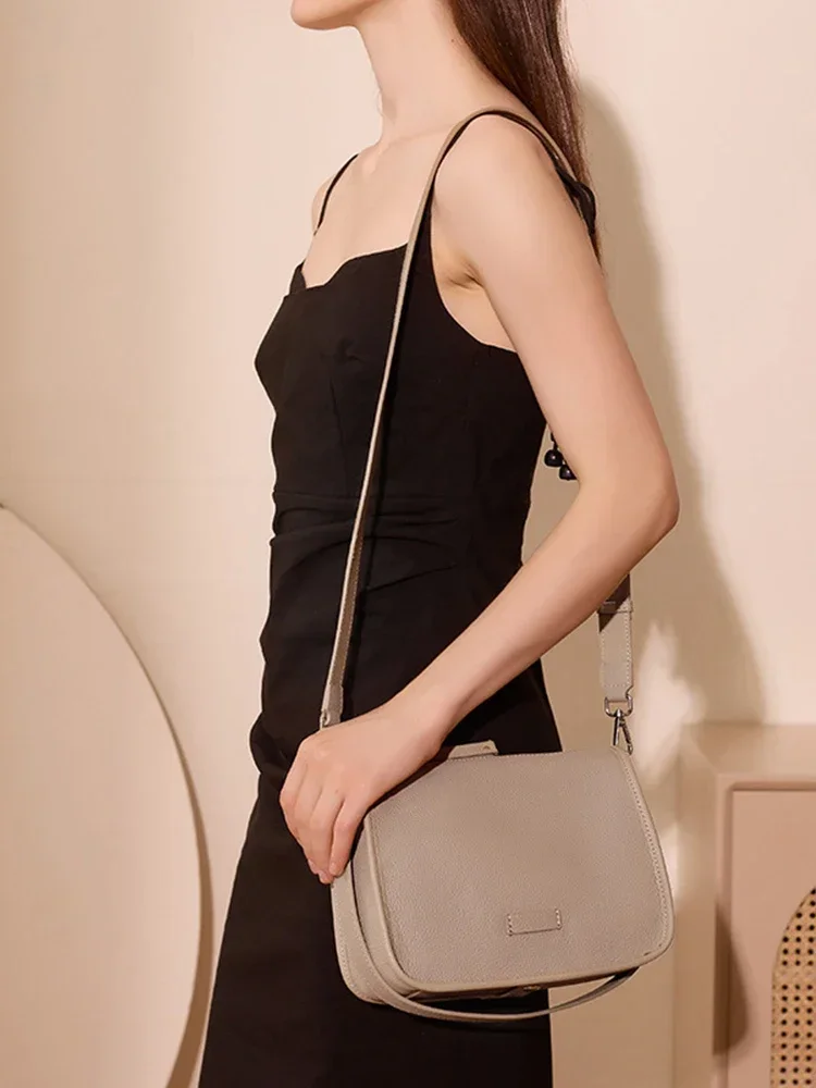 

Designer 2023 Casual Capacity Shoulder Grey Top Women Bag Layer Bag Cow Handbag Leather Large Underarm Zency Crossbody Female