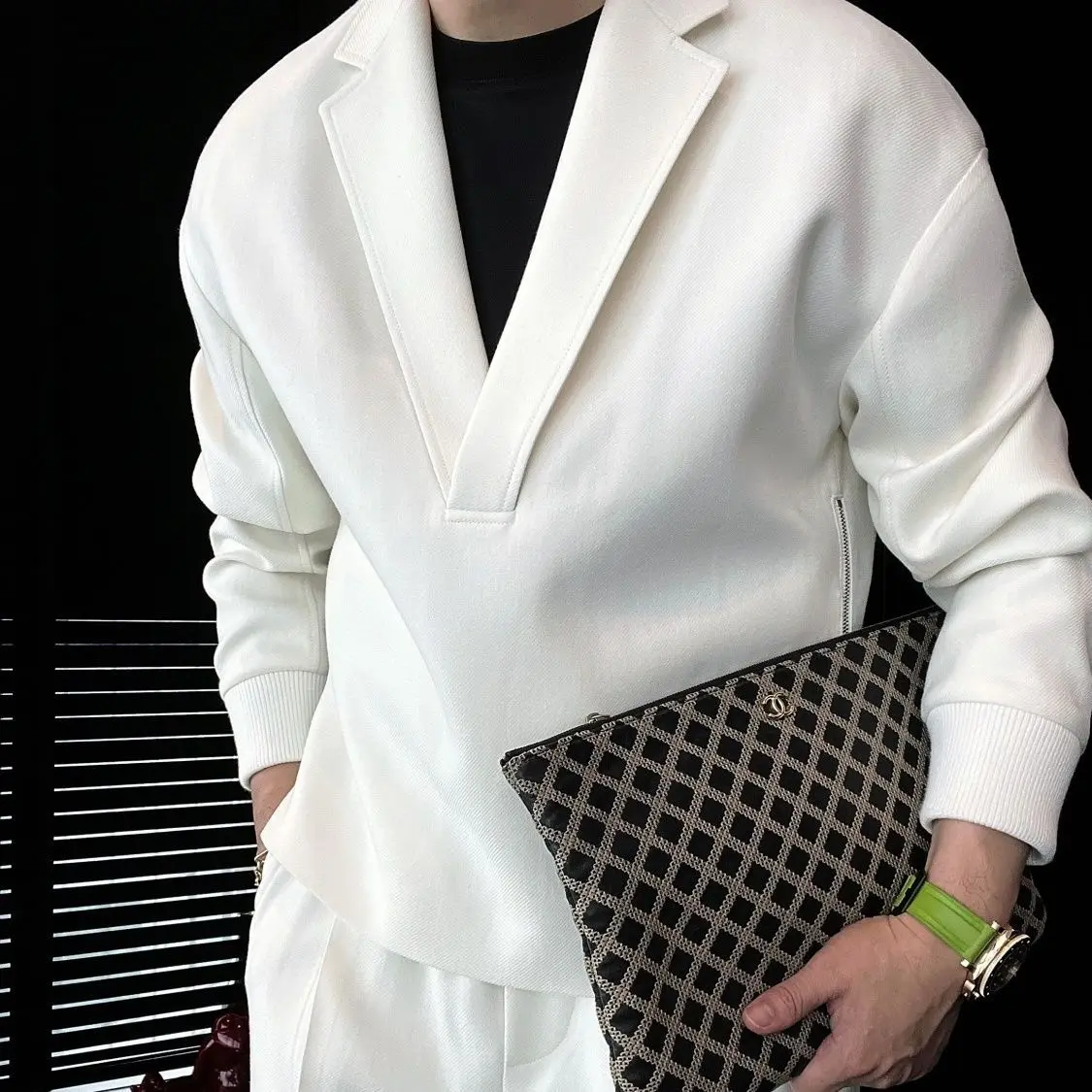 Casual and Simple Men Solid Color V-neck Side Zipper Suit 3