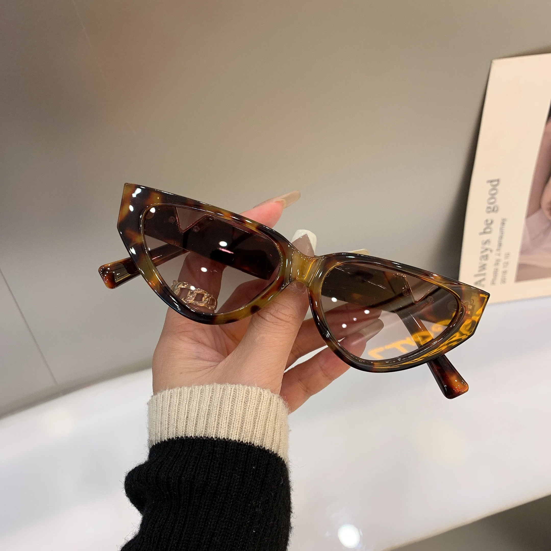 Fashion Hot Cat Eye Small Frame Sunglasses Female Women Trendy