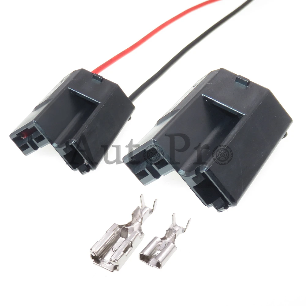 

1 Set 2 Hole MG630685-5 Car Unsealed Starter Wire Socket With Terminal Automotive High Current Electrical Connector