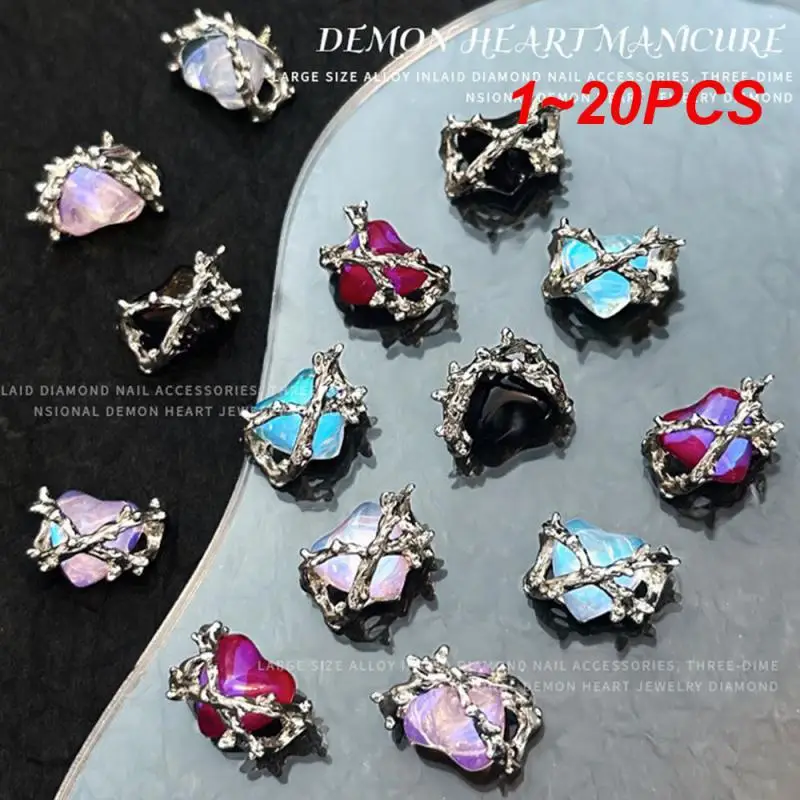 

1~20PCS Nail Jewelry Heart Of Thorns Retro Dark Alloy Niche Nail Three-Dimensional Crystal Heart Accessories Manicure