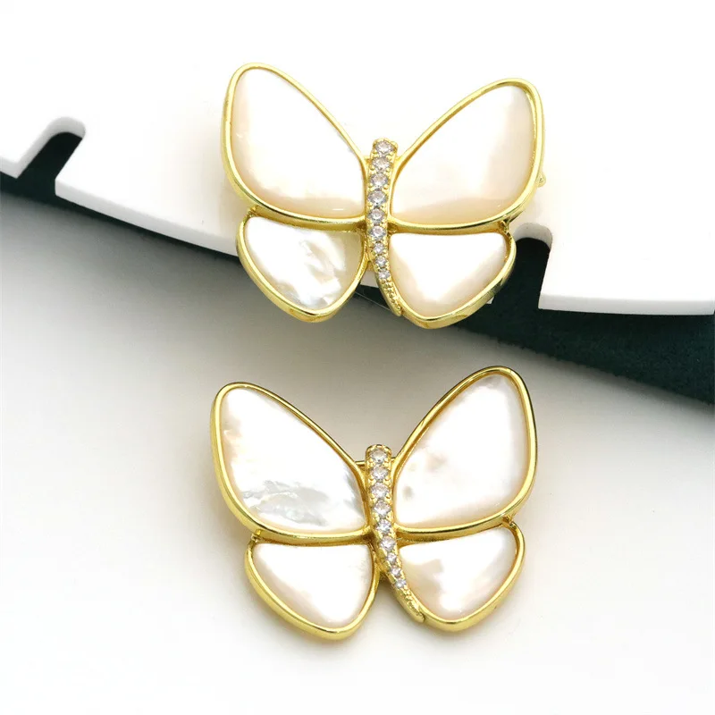 Elegant Butterfly Shape Brooch Gold Color White Shell Pearl