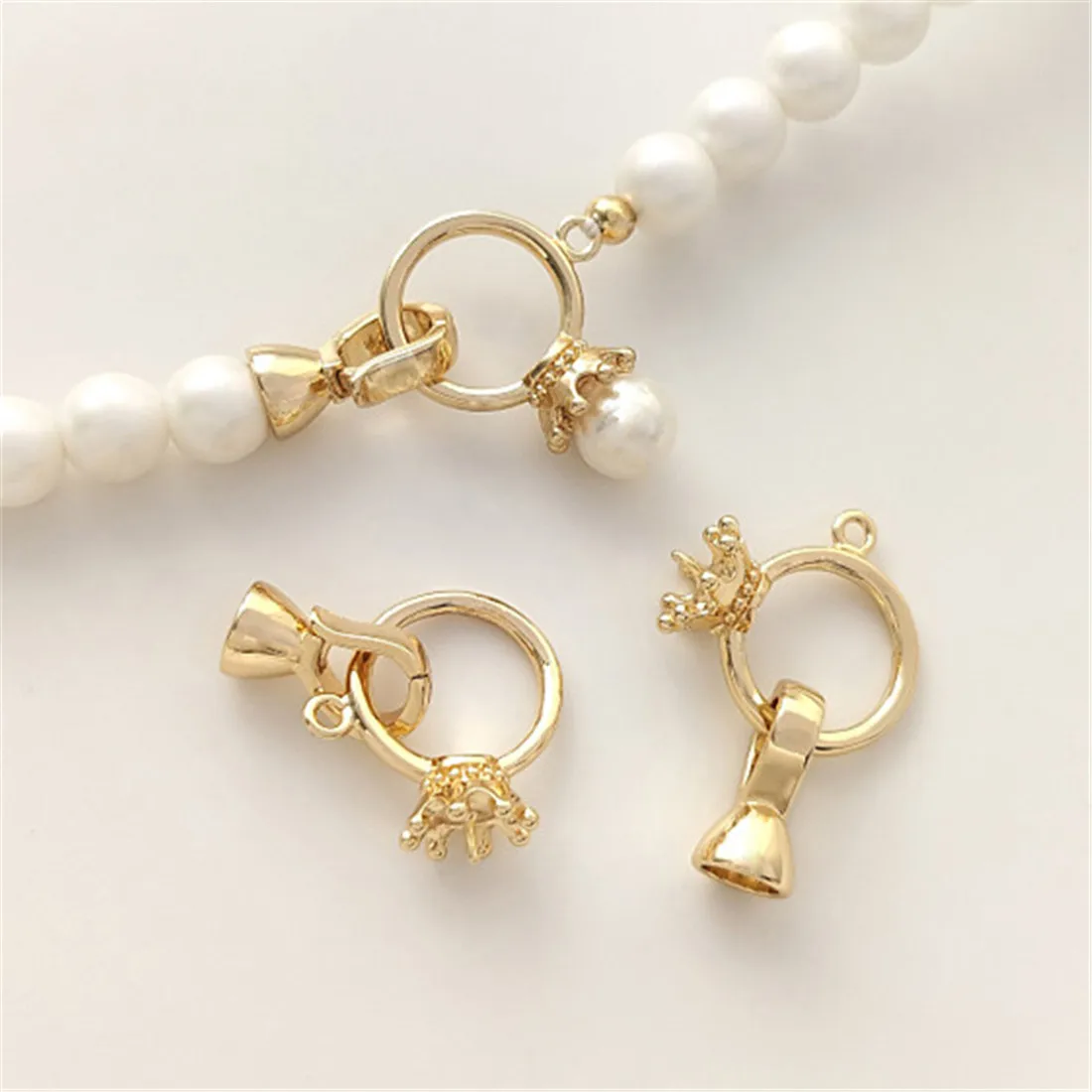 14K Gold-plated Half-hole Beaded Crown Ring Ring Necklace Buckle Diy Pearl Buckle Pendant Jewelry Accessories B977