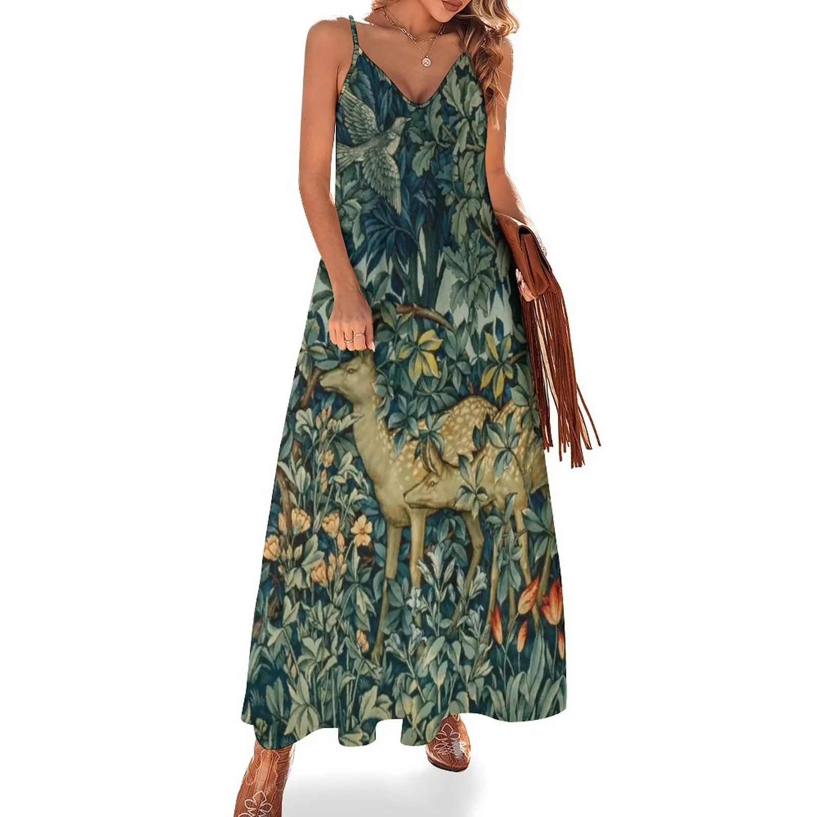 

Зеленое платье без рукавов с цветочным рисунком двойного делания и птиц в лесу