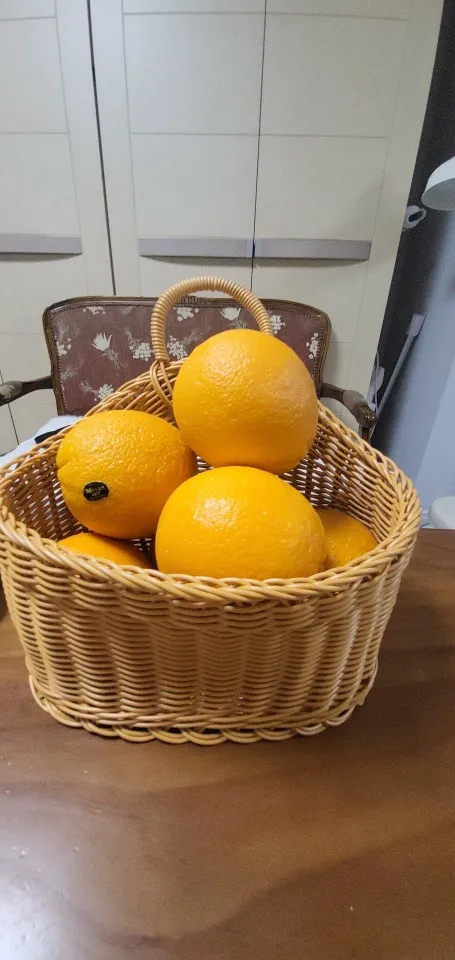 Wall Mounted Vegetable and Fruit Basket, Simulated Rattan Hanging Basket, Plastic Wall-mounted Hanging Basket, Home Decoration photo review