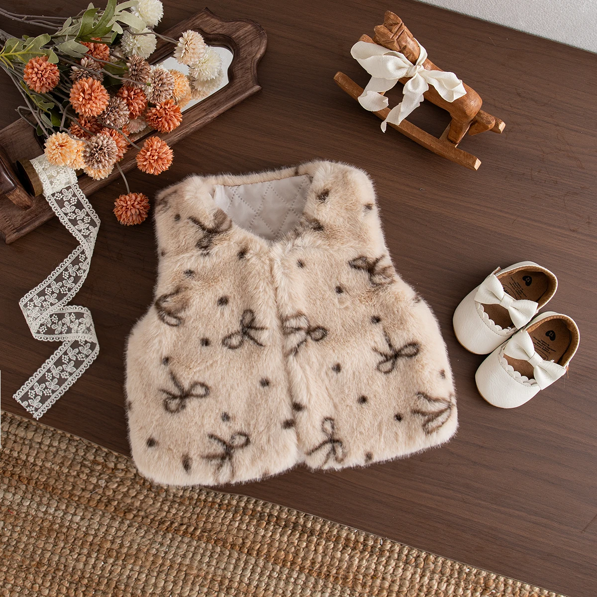 Baby Girl Vest Jacket Winter Solid Color Bow Dot Baby Tops Fleece-Lined Warm Baby Girl Jacket Baby Clothing