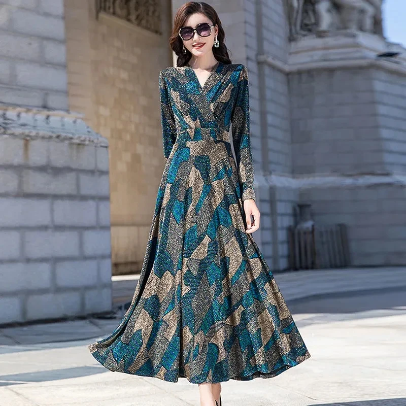 Autumn New Dress Women's 2022 Fashion Printing V-Neck Waist Slim Travel Holiday Swing A-Line Dress Temperament Ladies Dresses