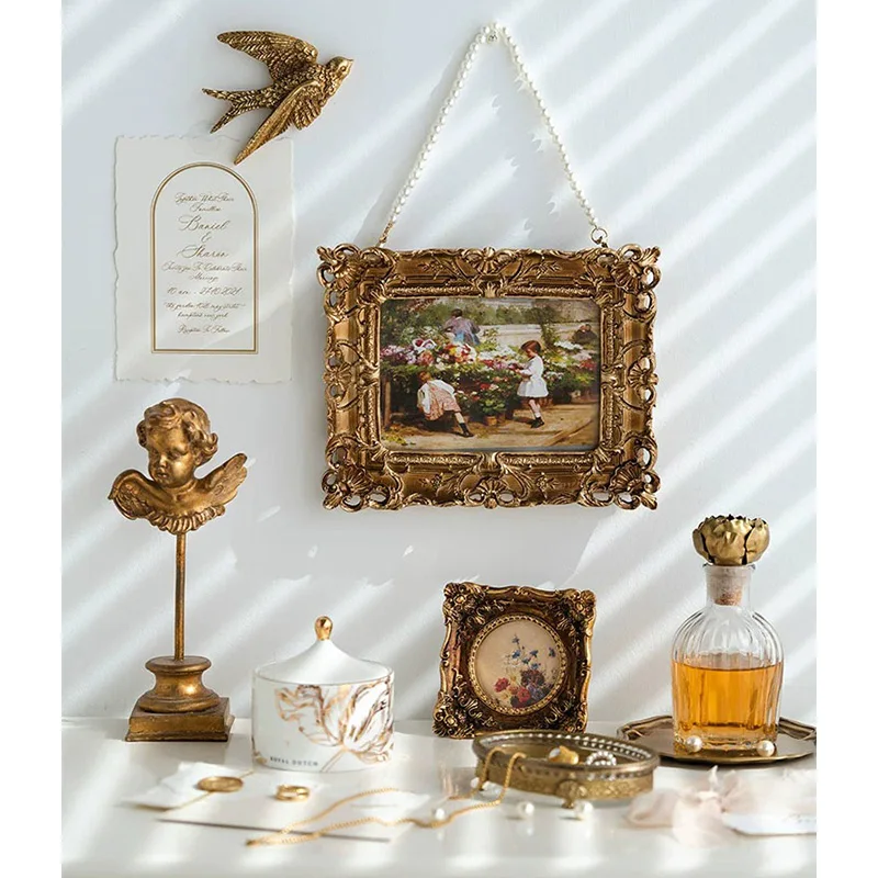 

European Retro Resin Picture Poster Frame Decorative Vintage Embossed Design Tabletop Decor Golden Portrait Photo Frame