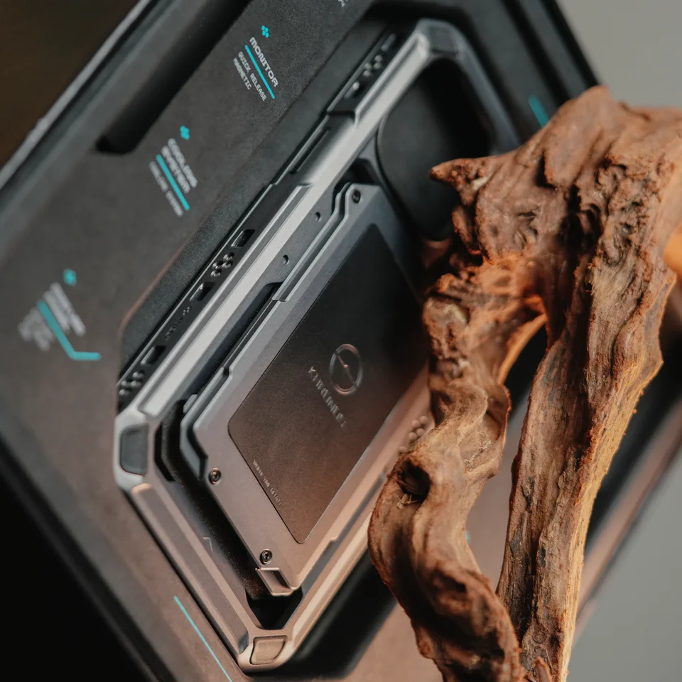 TILTA Khronos iPhone 15 Pro Max用 A52d650d55f7449fe8beaea1e6ae0c