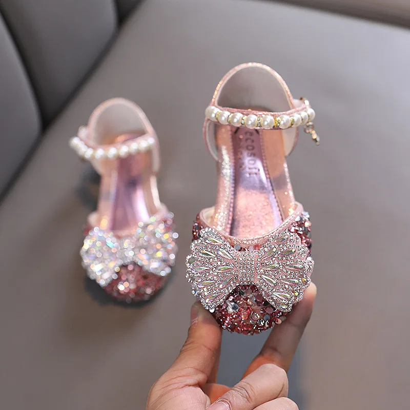

AINYFU Girls Sequined Bowknot Sandals Summer Children's Silver Pink Party Wedding Shoes Kids Pearl Rhinestones Princess Sandals