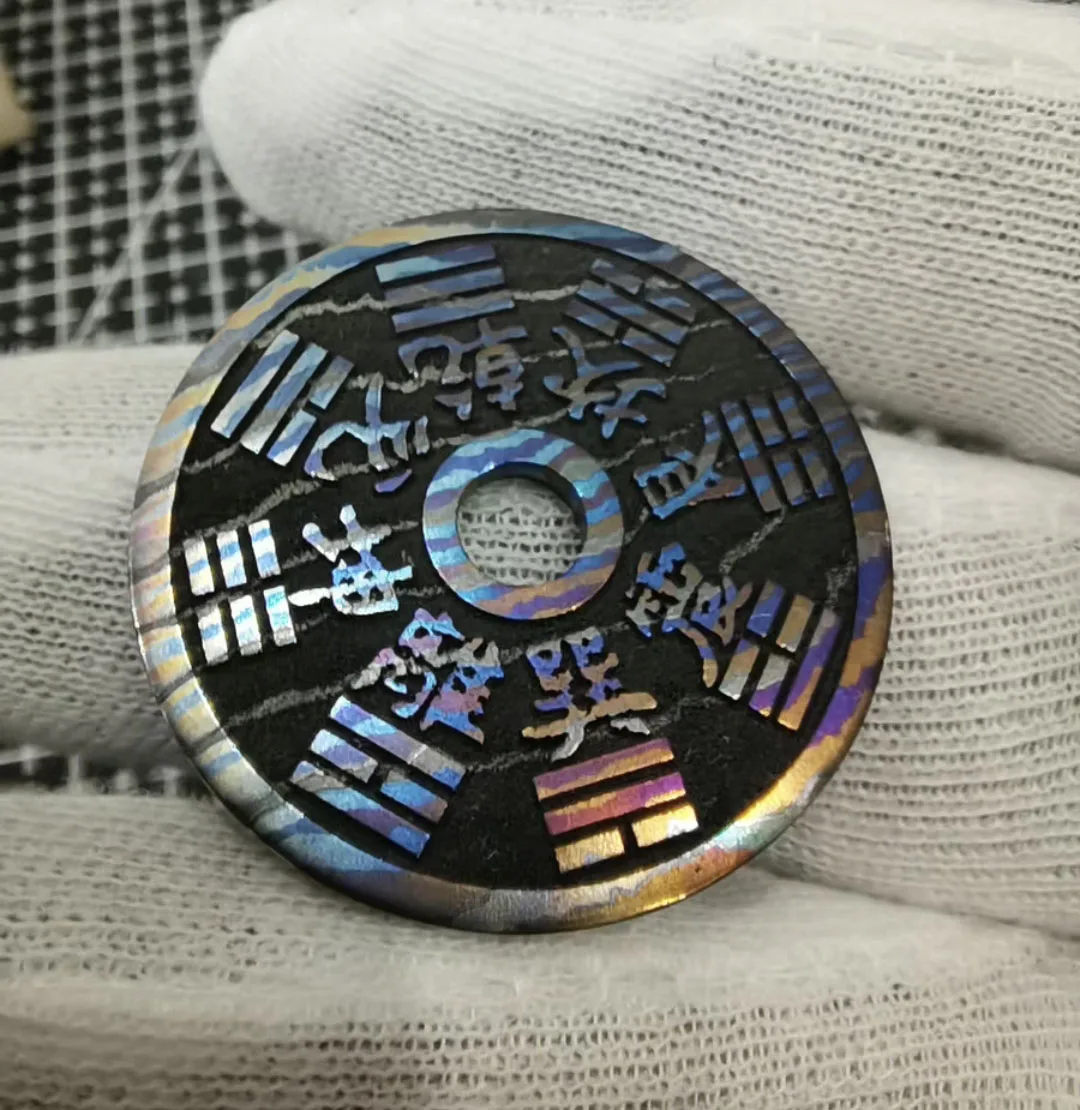 

Монета из циркония, дамасская, ежедневный диаметр 30,5 мм * 2,3 мм