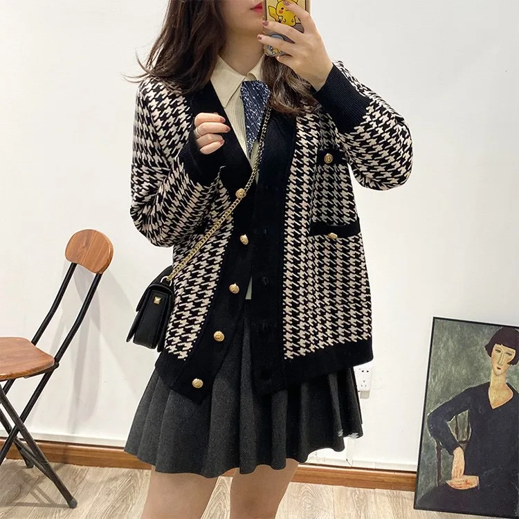 Thousand Bird Grid Coat Women's V-neck Loose European Knitted Cardigan Xiaoxiang Autumn and Winter New Style Grid Medium Sweater