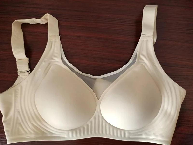 Plus Size Jelly Gum Full Cover Semi Fixed Large Cup Lace Underwear Anti Glare Mesh Woman Bra Comfortable Gathering