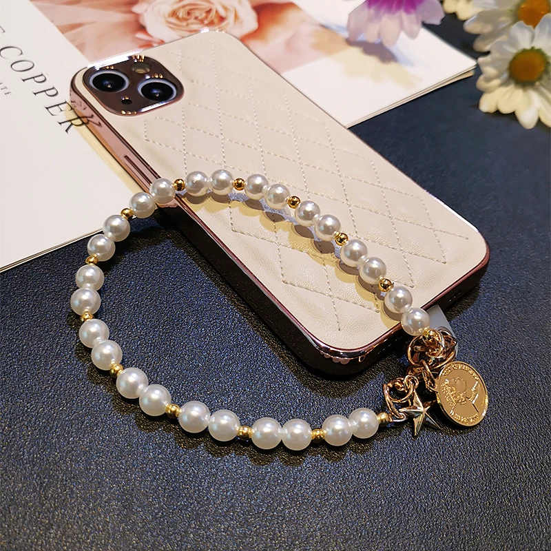 Mobile Phone Lanyard Short Women&s Pendant High-end Pendant New Wrist Chain Pearl Anti-lost Coin Pendant Phone Wrist Strap