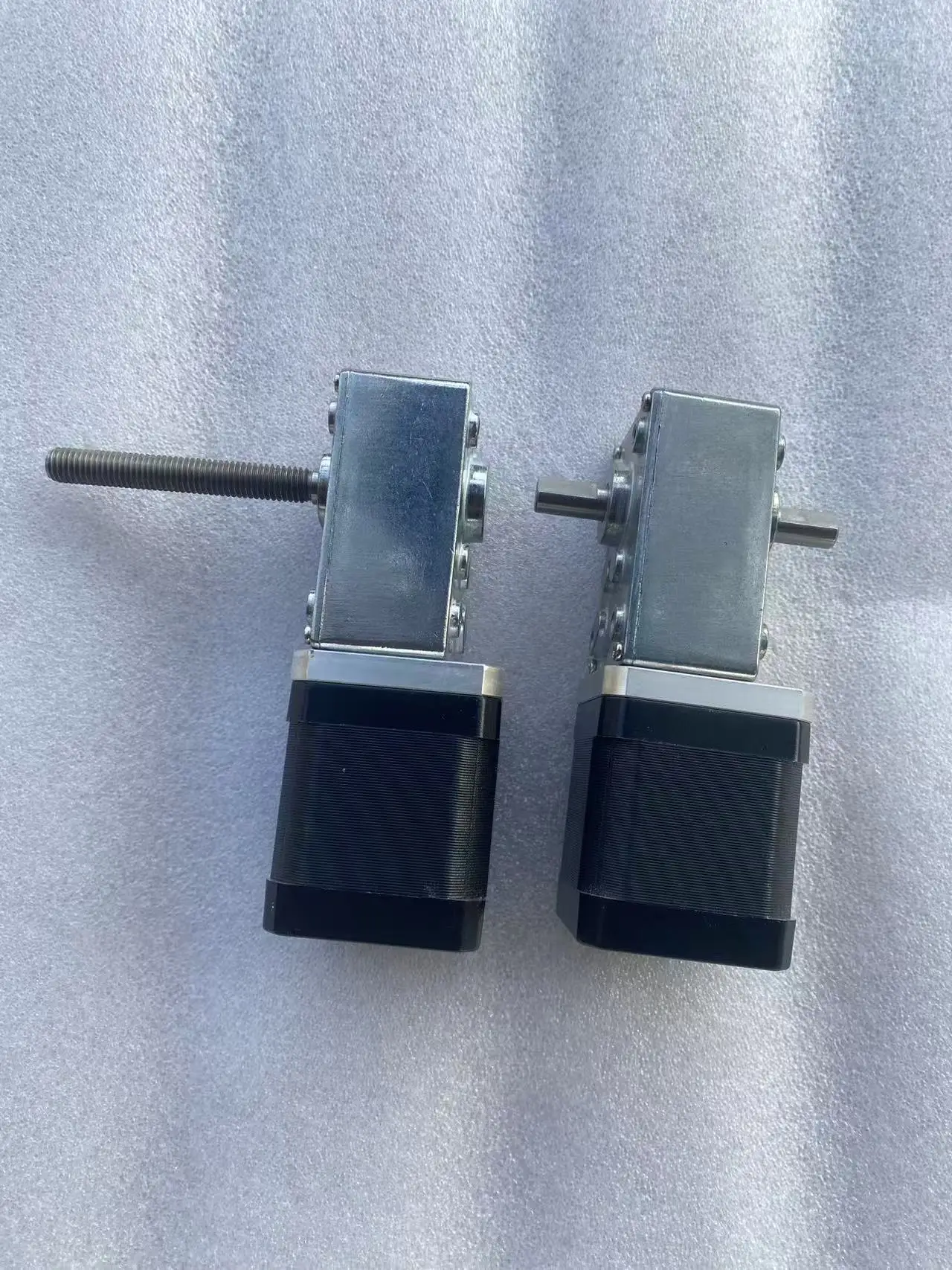 5840-42by 고토크 자가잠금 웜 기어 스테퍼 모터