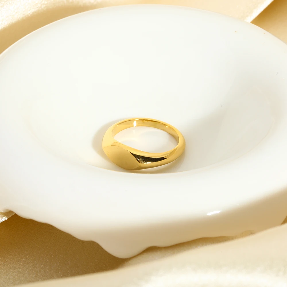 2022 New 316L Stainless Steel Geometric Signet Rings for Women Minimalist Metal Gold Ring Accessories Tarnish Free