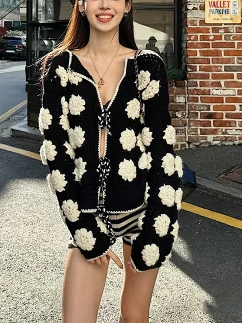 

Women's Knitted Cardigan 2024 New Wool Crochet Embroidery Floral Lace-up Vintage Long Sleeve Sweater