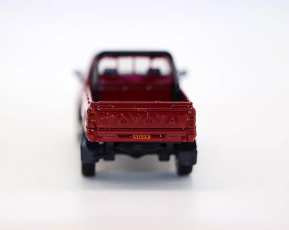 Para64 1:64 1984 Hilux Pickup Truck Simulation Alloy Car Model Gifts Decoration Collection Toys Static Display 18 S5e2ab9dddf95427e8c2eb1c965cc0f09Y