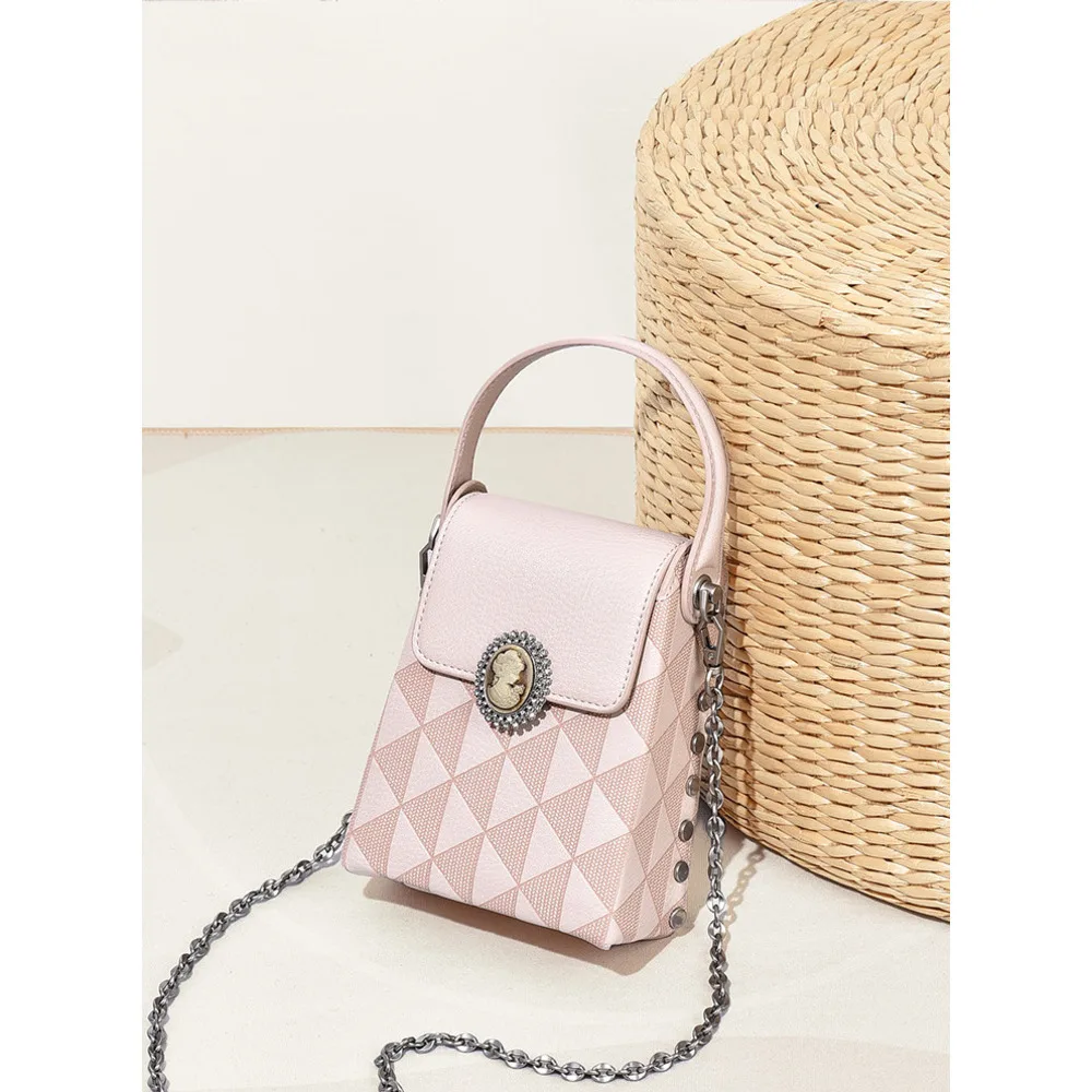 2024 New Fashionable Mobile Phone Chain Bar Small Temperament Handbag Simple Single Shoulder Crossbody_voghion.com