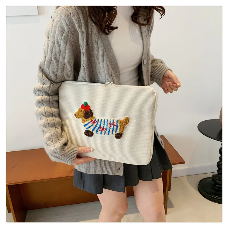 Chic Shockproof Laptop Sleeve - Insulated Protective Pouch for 13 to 15.6 Inch Devices