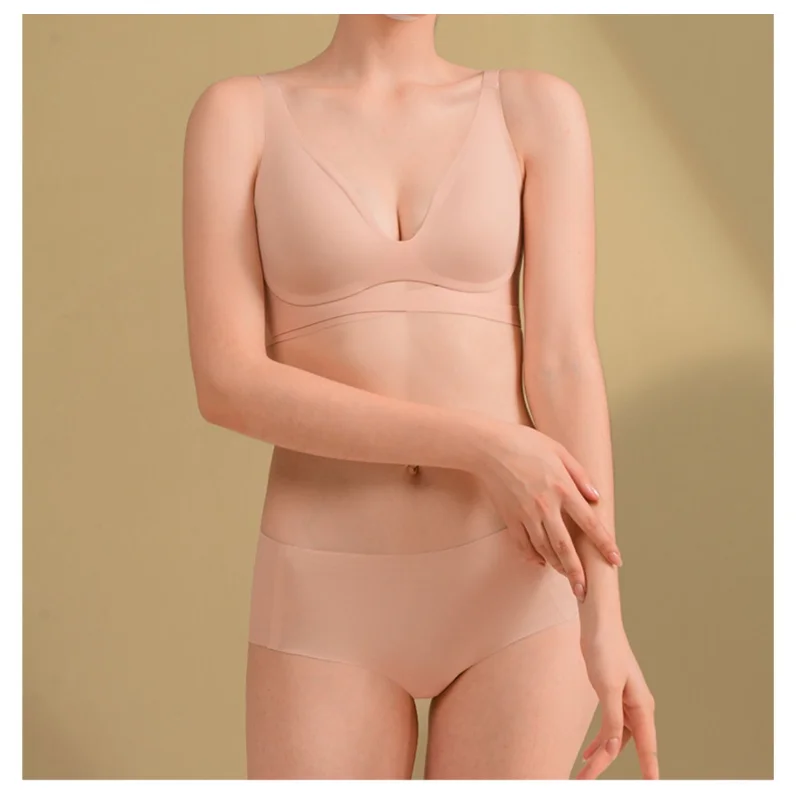 

Women's Underwear Set with No Marks No Steel Rings No Empty Cups No Extra Breasts Breathable and Comfortable Lingerie Gathering