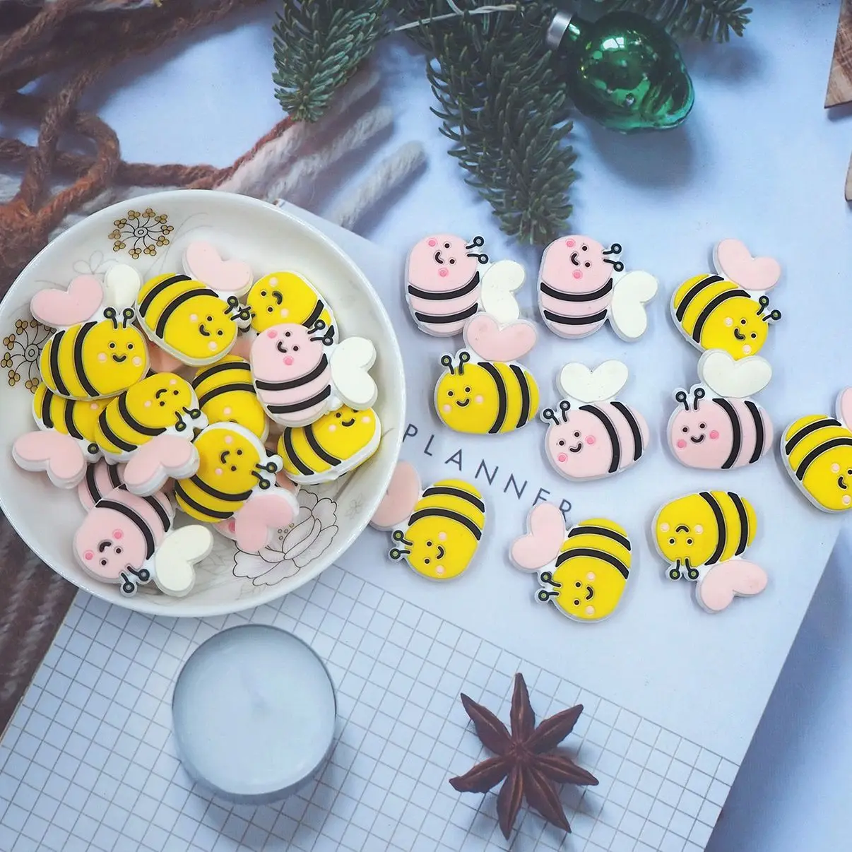 

Chenkai 50PCS Bee Focal Beads Silicone Charms For Pen Making Character Beads For Beadable Pen DIY Baby Pacifier Dummy Chains