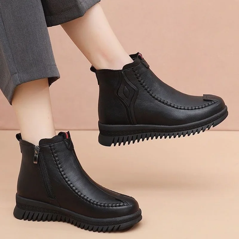 New Winter Women Ankle Boots Comfort Soft Sole Mom Short Boots Warm Plush Laides Cotton Shoes Female Non-slip Leather Booties